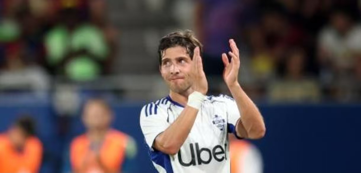 罗伯托：能见到老队友感觉很特别，比赛中我们拼尽了全力